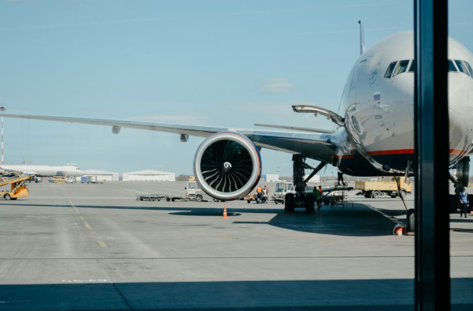Aeroportos brasileiros enfrentam desafios para implementar agenda ESG, aponta estudo da Roland Berger - Fitec Tec News