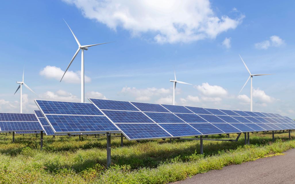 Discussão sobre retorno do horário de verão evidencia a importância da diversificação de energia limpa no país