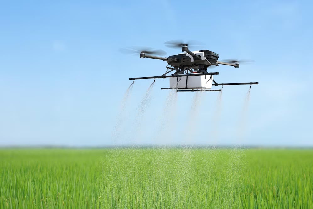 Drones se destacam pela redução de emissões e aumento do dinamismo na agricultura